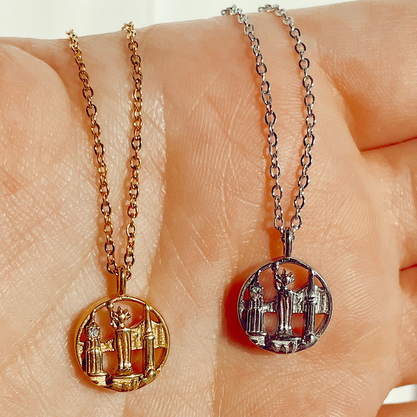 New York City Big Apple Necklace