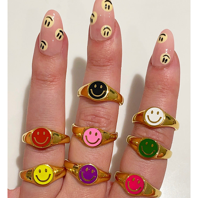 Soho Happy Face Rings Gold